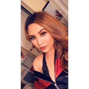 Meet your Posher, Daniela